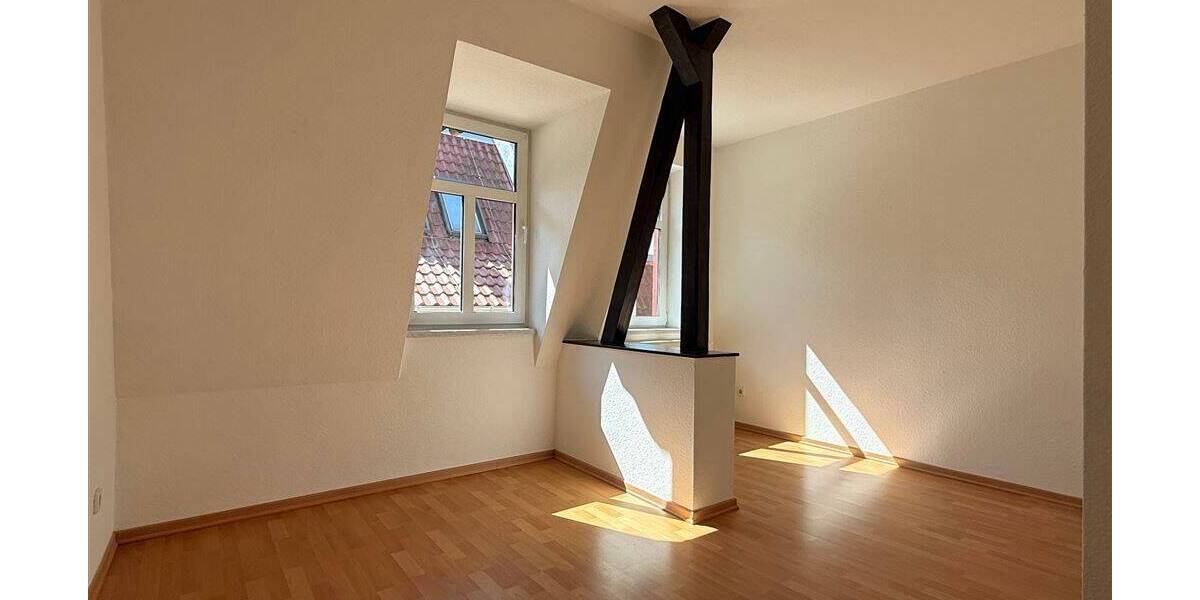 Etagenwohnung Halle Giebichenstein - 2 Zimmer, 63 m&sup2;, 600&euro; | Angebot:26345412