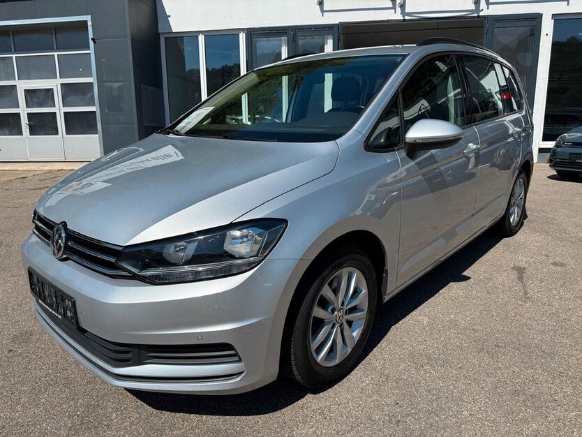 VW Touran 138.540 km 15.780 € Sulz am Neckar 72172
