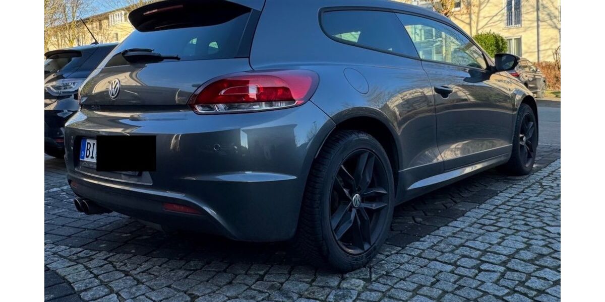 VW Scirocco 136.528 km 8.250 &euro; Bielefeld 33649