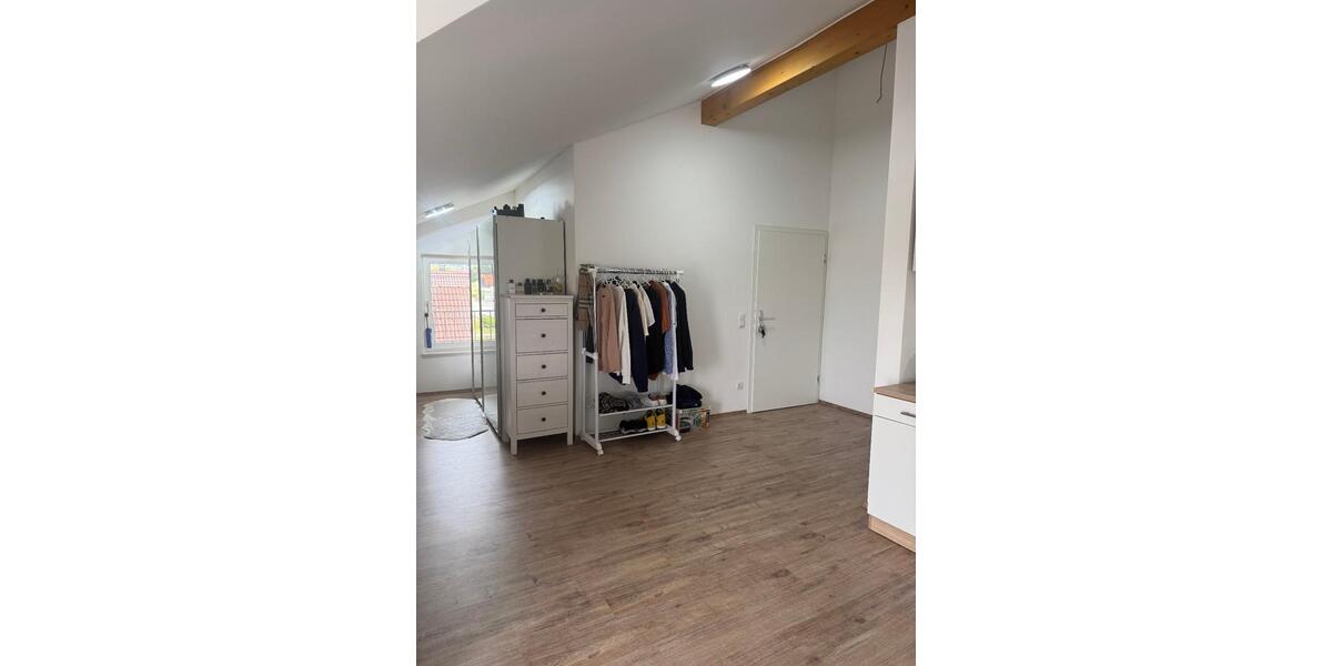 Dachgeschoßwohnung Dingolfing - 1 Zimmer, 37 m&sup2;, 510&euro; | Angebot:26680210