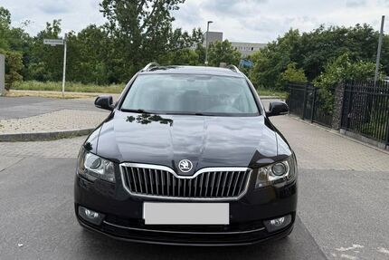 Skoda Superb 227.000 km 6.990 &euro; Berlin 10315