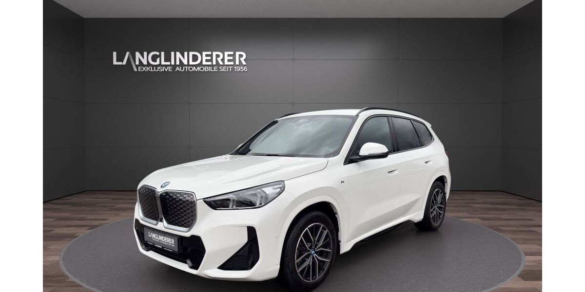 BMW iX1 10.000 km 43.900 &euro; Altötting 84503