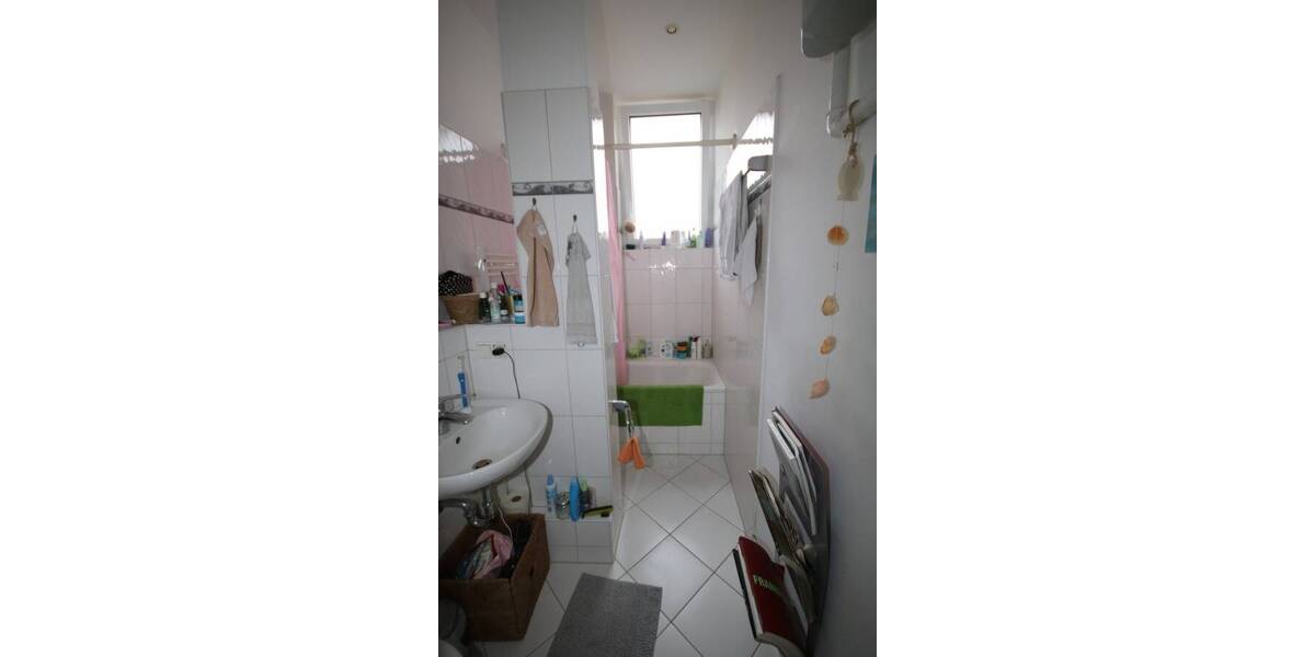 Etagenwohnung Frankfurt am Main Bockenheim - 2 Zimmer, 69 m&sup2;, 1.090&euro; | Angebot:26173783