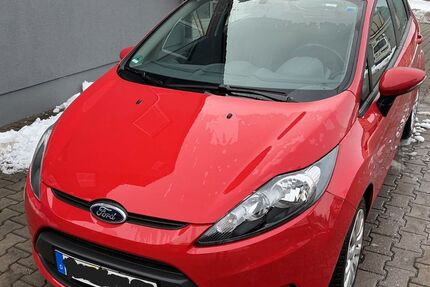 Ford Fiesta 30.384 km 4.500 &euro; Giebelstadt - Essfeld 97232