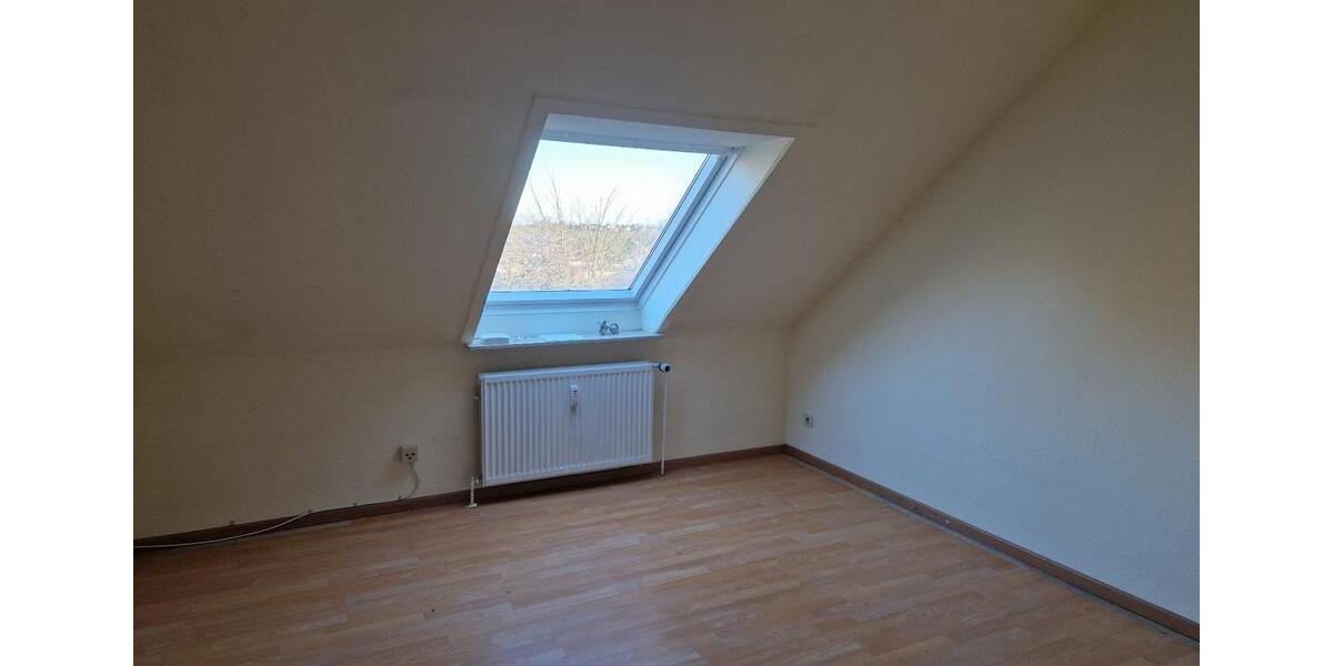 Dachgeschoßwohnung Schleswig - 3 Zimmer, 87 m&sup2;, 122.000&euro; | Angebot:26399745