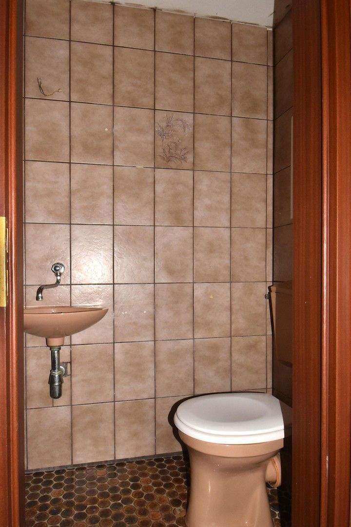 Renovierungsbedürftige, freie 3-Zi-Whg mit Balkon, provisionsfrei 3 zimmer