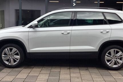 Skoda Karoq 21.933 km 31.450 € Schmallenberg-Niederberndorf 57392