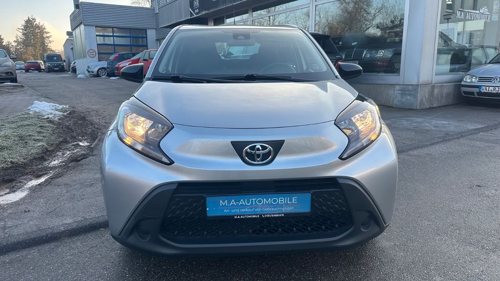 Toyota Aygo (X) 15.000 km 12.900 &euro; Marbach am Neckar 71672