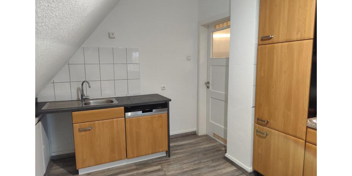 Dachgeschoßwohnung Bochum Wiemelhausen - 2.5 Zimmer, 44 m&sup2;, 462&euro; | Angebot:24890861