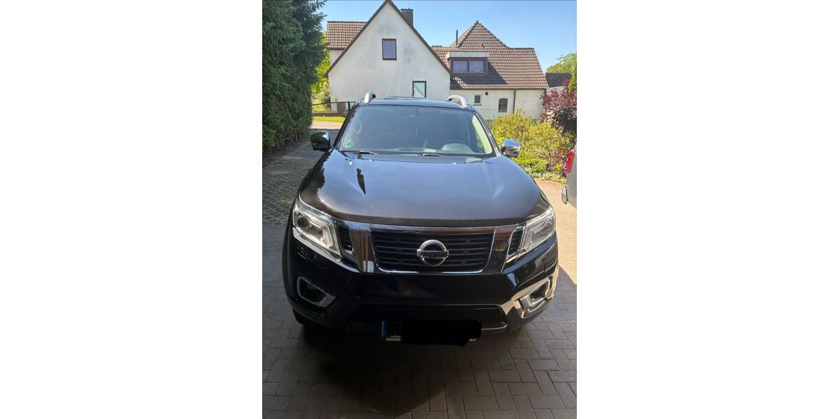 Nissan Navara 265.000 km 16.000 &euro; Schönberg 22929