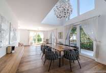 Haus zum Mieten in Frankfurt 6.000 € 222.33 m²