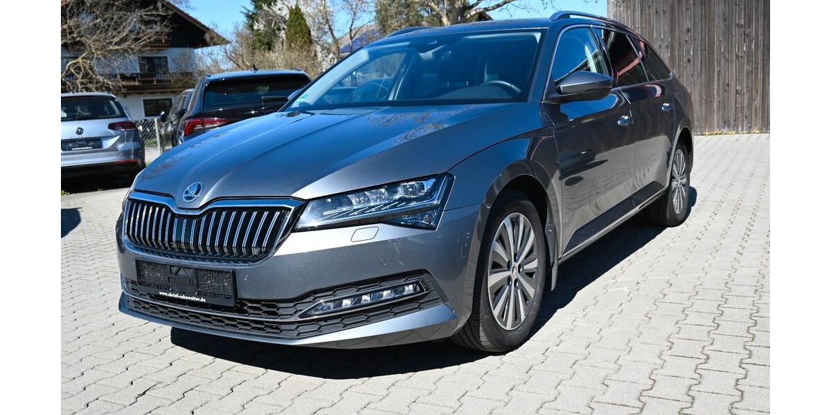 Skoda Superb 104.000 km 24.999 &euro; Petting /Waging am See 83367