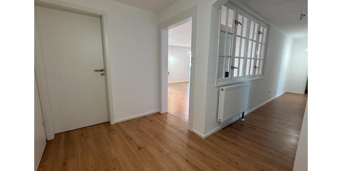 Etagenwohnung Abensberg - 4 Zimmer, 99 m&sup2;, 1.075&euro; | Angebot:26357917