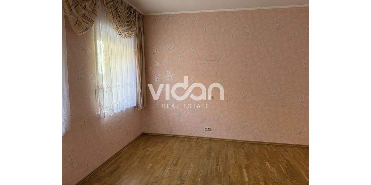 Etagenwohnung Erftstadt Lechenich - 3 Zimmer, 96 m&sup2;, 299.000&euro; | Angebot:25423397