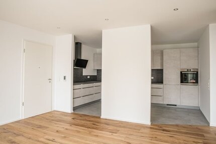 Exquisite 2,5-Zimmer-NeubauWohnung (ca. 67,11 qm) im EG mit Gartenanteil in Bad Säckingen-Rippolingen frei ab 1. Juli 2025