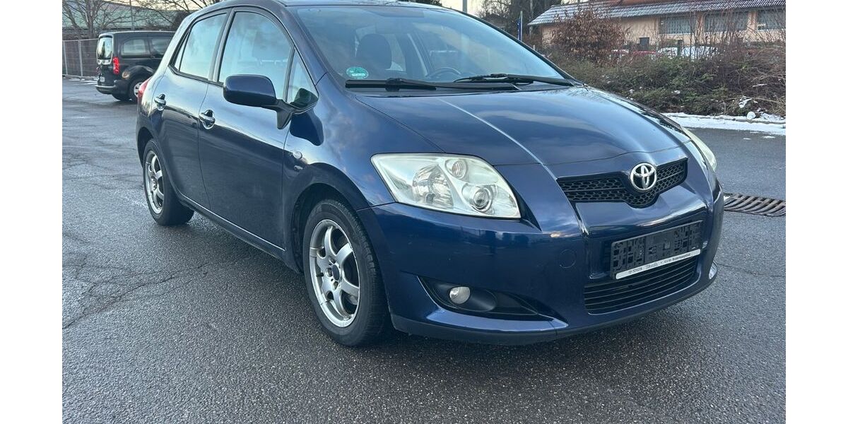 Toyota Auris 276.000 km 2.800 &euro; Bad-Dürrheim 78073