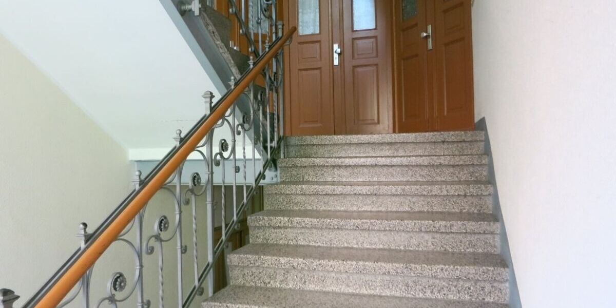 Für Ihren Start als Anleger - kleine Wohnung mit Fenster in Küche und Bad! - Etagenwohnung Chemnitz Schloßchemnitz | Angebot:25342466