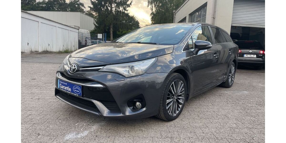 Toyota Avensis 142.000 km 12.999 &euro; Mönchengladbach 41238