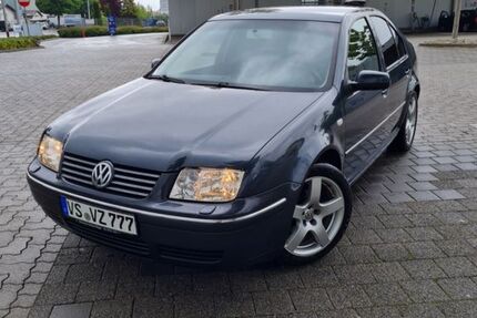 VW Bora 279.777 km 4.370 &euro; Villingen-Schwenningen 78048