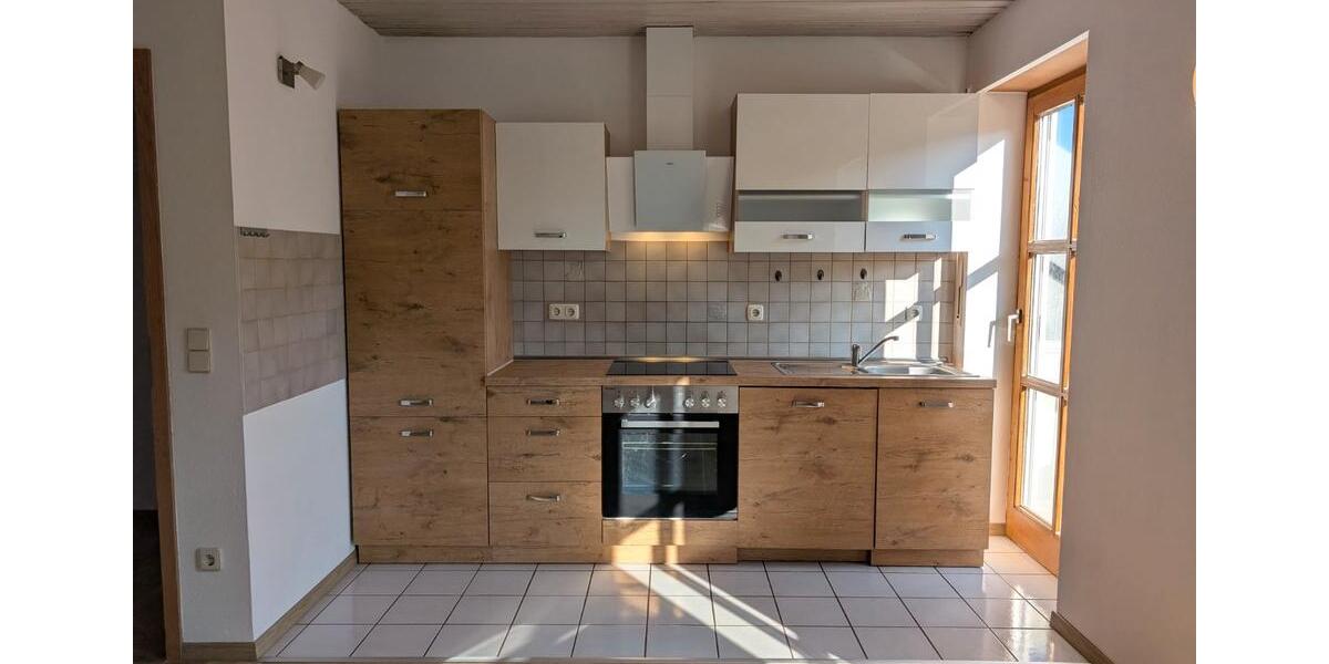 Dachgeschoßwohnung Dietfurt an der Altmühl - 3 Zimmer, 66 m&sup2;, 650&euro; | Angebot:26396919