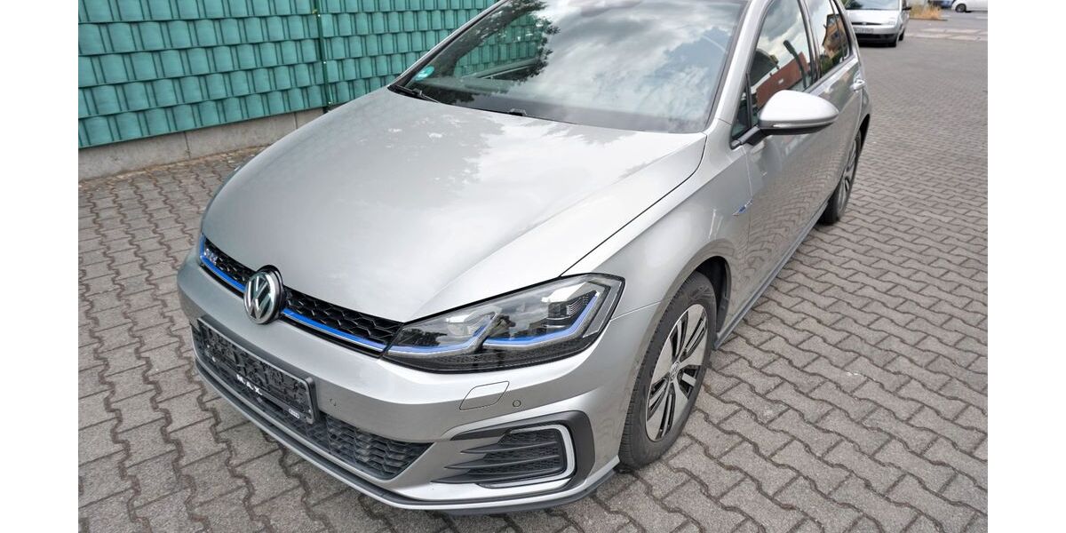VW Golf 86.600 km 17.900 &euro; Rödermark 63322