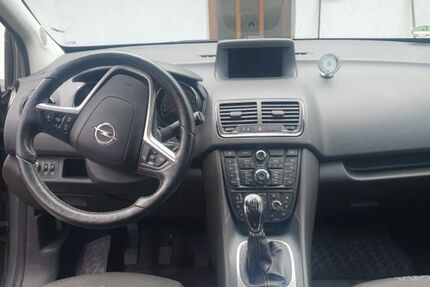 Opel Meriva 162.000 km 3.999 &euro; Ehringshausen 35630