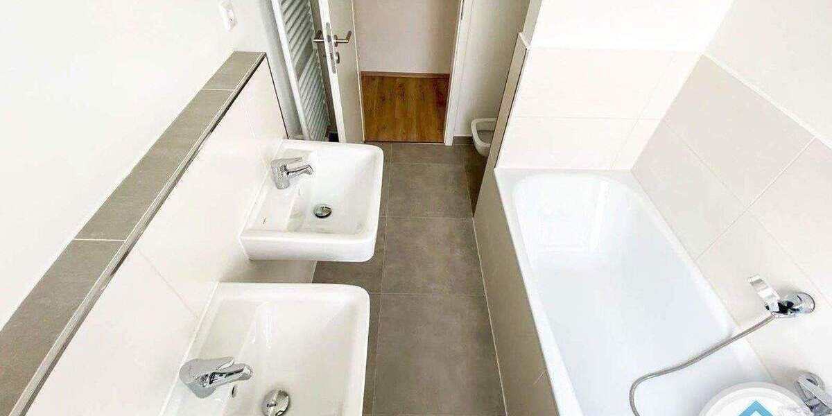 Etagenwohnung Görlitz Hagenwerder - 4 Zimmer, 130 m&sup2;, 849&euro; | Angebot:26875041