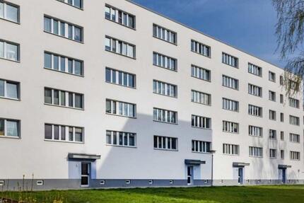 3-Raum-Wohnung mit Balkon im 6. Wohnkomplex zimmer