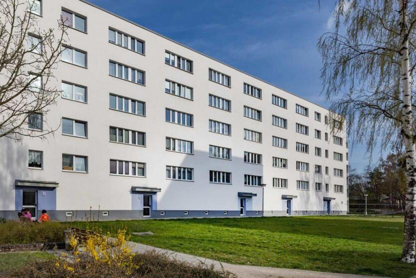 3-Raum-Wohnung mit Balkon im 6. Wohnkomplex zimmer