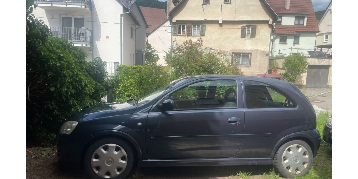 Opel Corsa 145.000 km 3.000 &euro; Reutlingen 72770