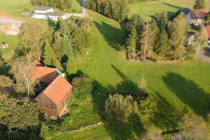 Sanierungsbedürftiges Einfamilienhaus, mit großzügigem Grundstück, zu verkaufen 3 zimmer