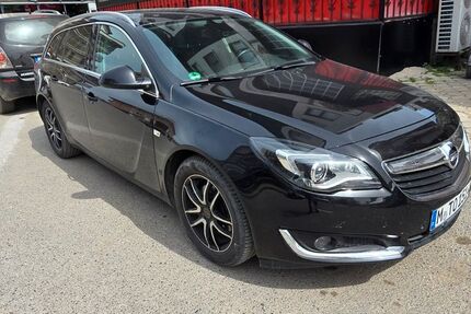 Opel Insignia 193.000 km 7.400 &euro; Haar 85540