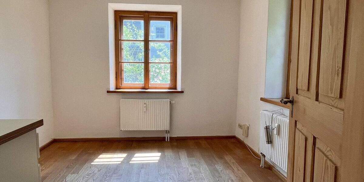Gewerbeobjekt Miesbach - 2 Zimmer, 420&euro; | Angebot:25802331