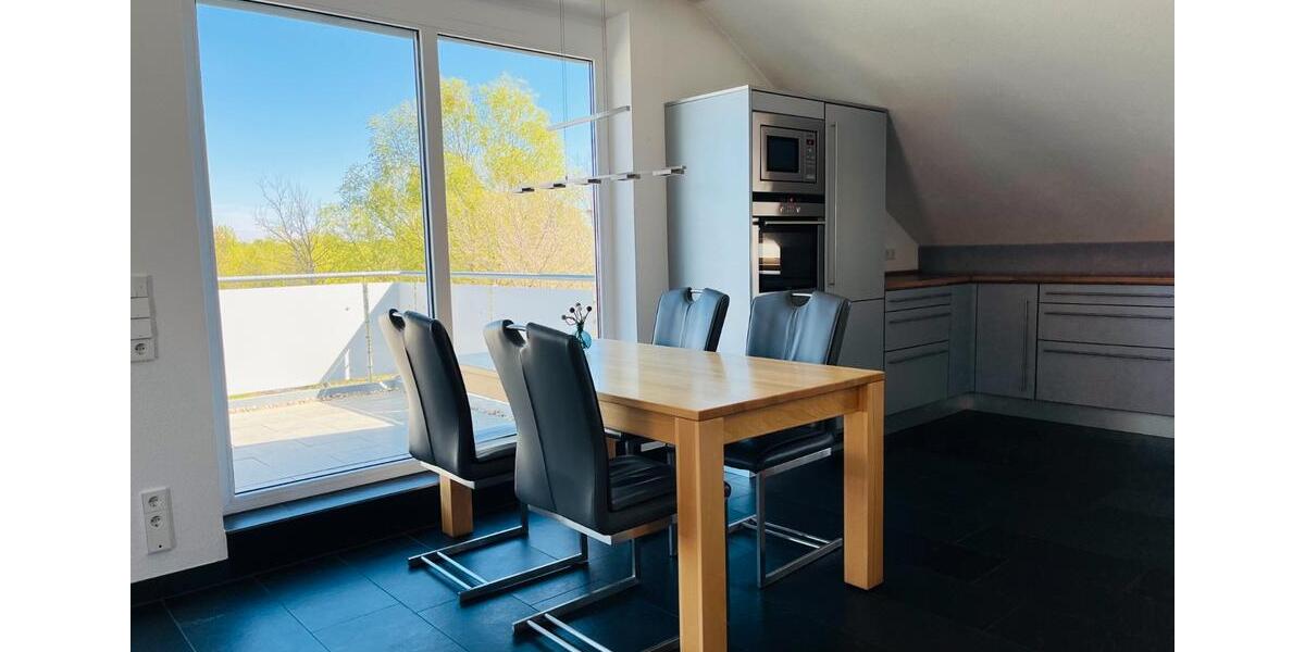 Dachgeschoßwohnung Gärtringen - 3.5 Zimmer, 94 m&sup2;, 1.100&euro; | Angebot:26381409