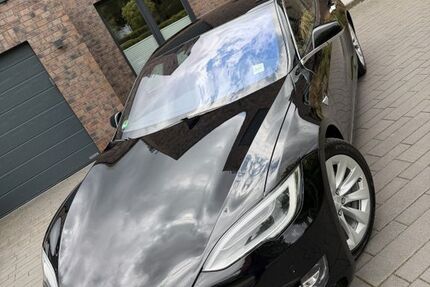 Tesla Model S 174.730 km 28.900 &euro; Bremen 28211