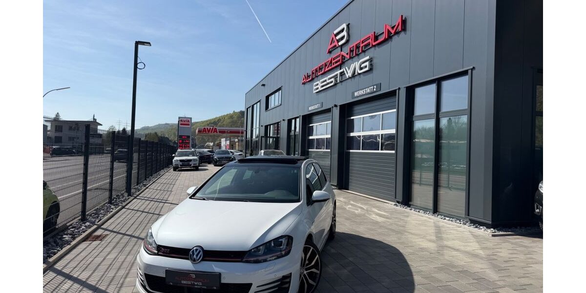 VW Golf 86.000 km 18.995 &euro; Bestwig-Nuttlar 59909