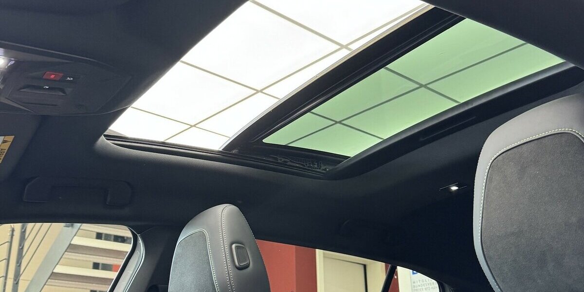 Peugeot 408 GT 130 PureTech EAT8 Focal Panodach 32.000 km 25.330 &euro; Lich 35423