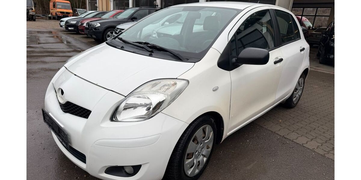 Toyota Yaris 299.000 km 1.200 &euro; GELTENDORF 82269