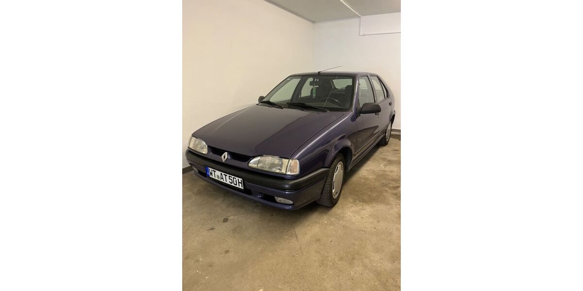 Renault R 19 105.000 km 2.990 &euro; Stühlingen 79780