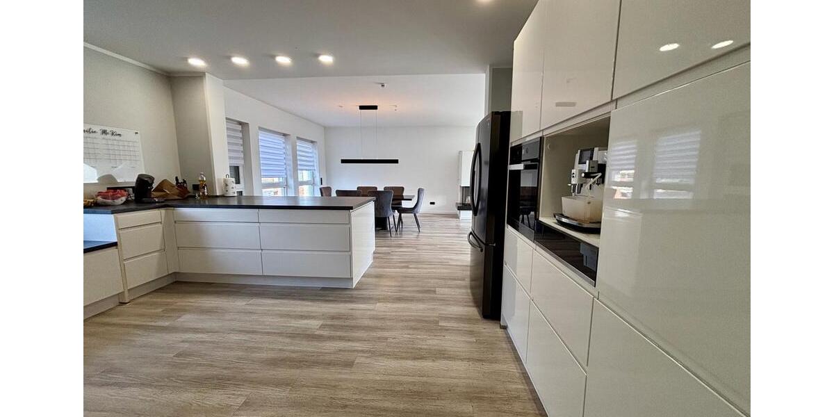 Bungalow Hohenstein - 8 Zimmer, 368 m&sup2;, 2.500&euro; | Angebot:25839146