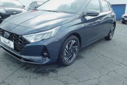 Hyundai i20 8.800 km 18.990 &euro; Berglicht 54426