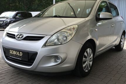 Hyundai i20 61.273 km 3.980 &euro; Berlin 10315