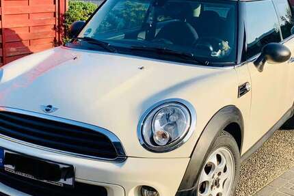 Mini One 144.148 km 5.000 &euro; Schortens, Stadt 26419
