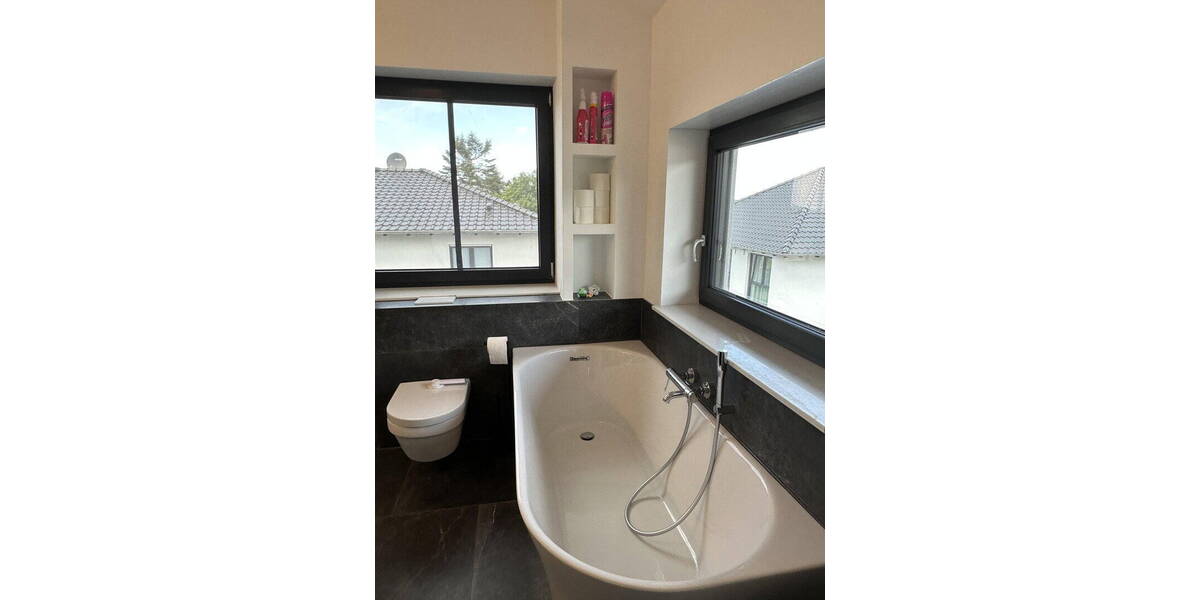Einfamilienhaus Sankt Katharinen (Landkreis Neuwied) - 7 Zimmer, 180 m&sup2;, 2.400&euro; | Angebot:26806002