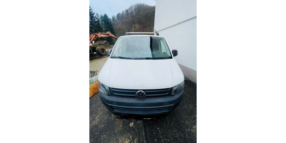 VW T5 Transporter 200.000 km 10.500 &euro; Landau 76829