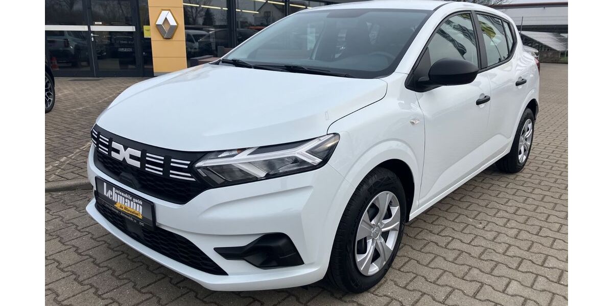 Dacia Sandero 9.100 km 13.990 &euro; Elsterwerda 04910