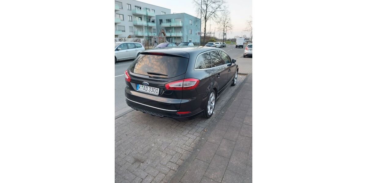 Ford Mondeo 260.000 km 4.600 &euro; Köln 51109