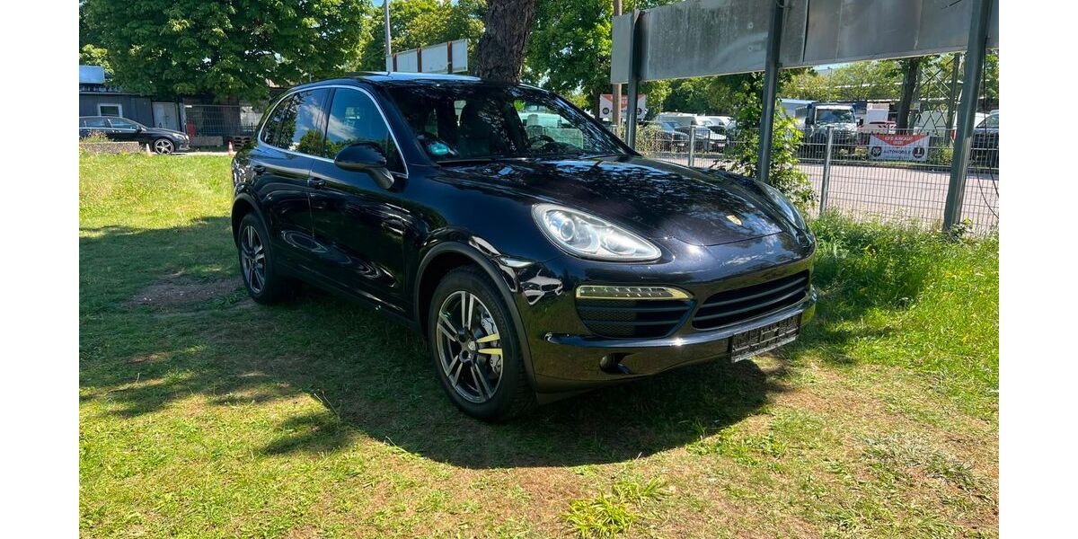 Porsche Cayenne 179.678 km 19.900 &euro; München 81243