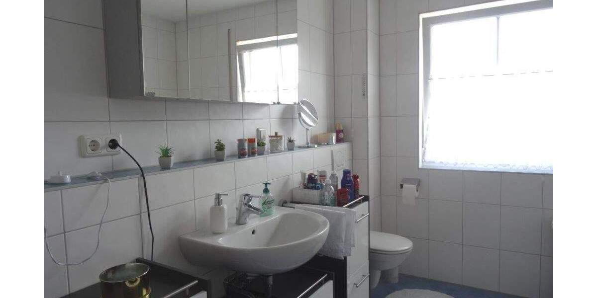 Etagenwohnung Frontenhausen - 3 Zimmer, 84 m&sup2;, 264.000&euro; | Angebot:26105499