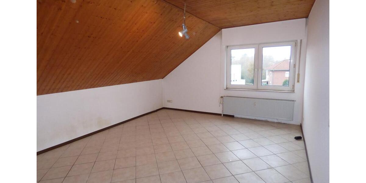 Dachgeschoßwohnung Dinklage - 3 Zimmer, 65 m&sup2;, 460&euro; | Angebot:25333436